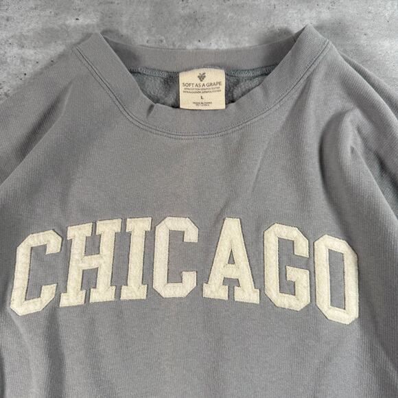 Soft as grape Chicago spellout crewneck sweatshirt size large - Picture 5 of 5